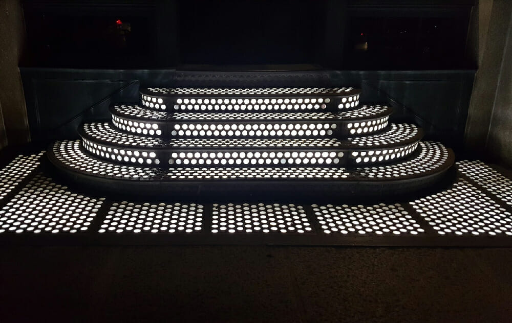 vault lights